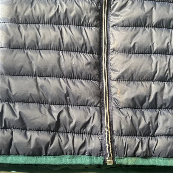 Izod Navy Quilted Puffer Vest with Green Trim - Picture 6 of 8